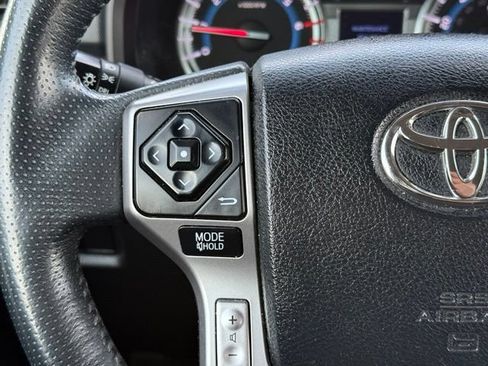 Used 2016 Toyota 4Runner SR5 AWD/4WD image 30