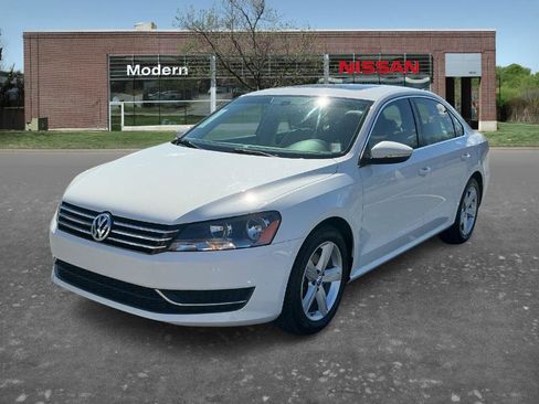 Used 2012 Volkswagen Passat 2.5 SE image 1
