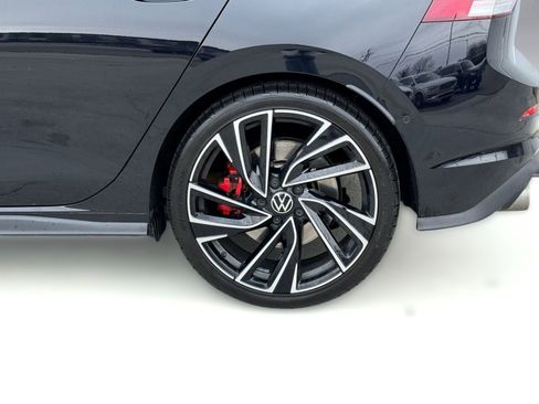 Used 2022 Volkswagen GTI Autobahn image 12