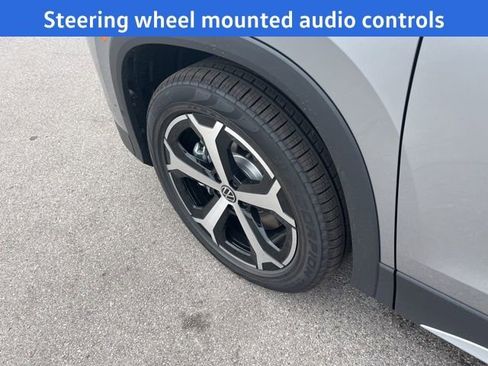 New 2026 Volkswagen Tiguan SE image 5