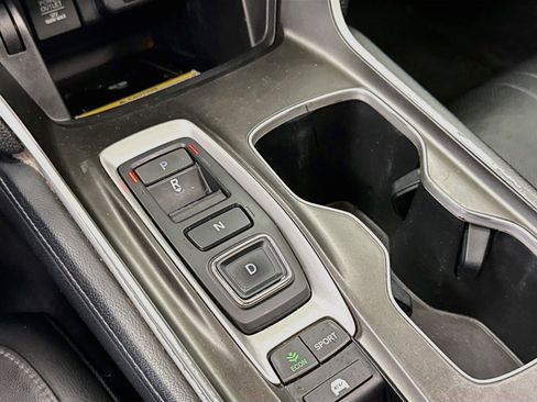 Used 2018 Honda Accord Touring image 25