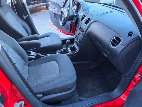 Used 2010 Chevrolet HHR LT FWD image 10