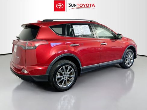 Used 2017 Toyota RAV4 Limited image 4