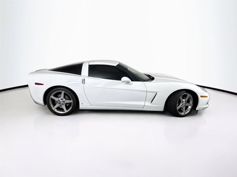 Used 2008 Chevrolet Corvette Coupe w/ Preferred Equipment Group RWD image 5