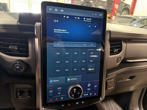 Used 2024 Ford Expedition Max Platinum AWD/4WD image 37