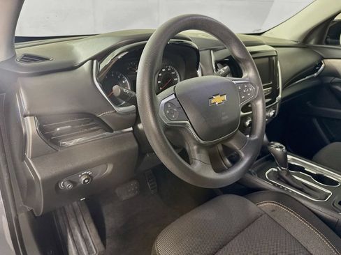 Used 2020 Chevrolet Traverse LS FWD image 9