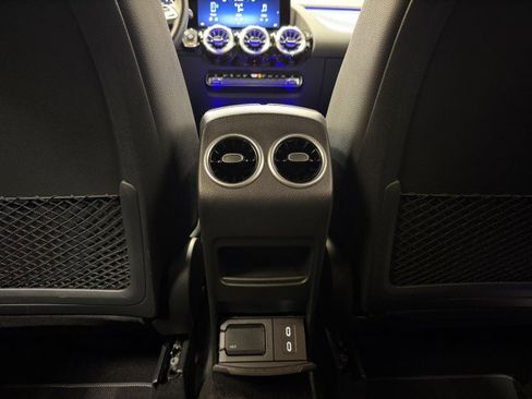 Certified 2025 Mercedes-Benz GLA 250 image 19