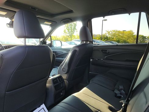 Certified 2022 Honda Passport TrailSport image 14