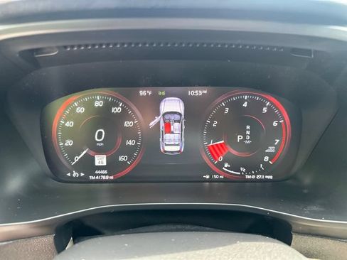 Used 2021 Volvo XC40 T5 Momentum w/ Premium Package AWD/4WD image 28