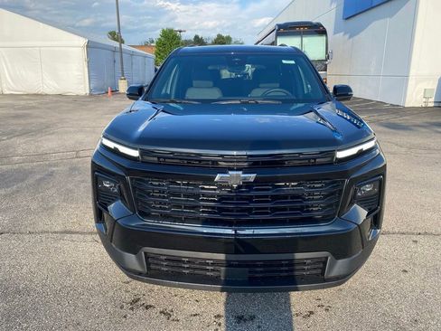 New 2026 Chevrolet Traverse LT w/ Midnight/Sport Edition AWD/4WD image 2
