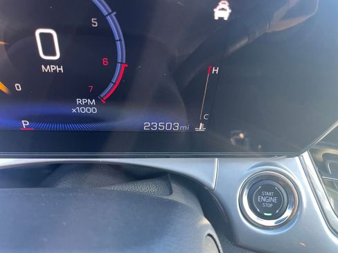 Used 2025 Chevrolet Trax LT image 39