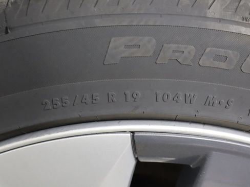 Used 2023 Tesla Model Y 2WD image 48