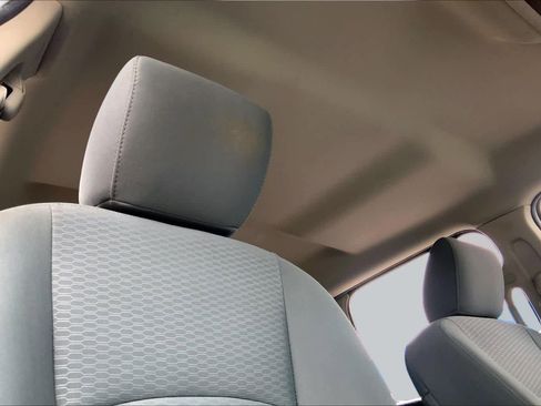 Used 2019 RAM 1500 Classic SLT AWD/4WD image 14