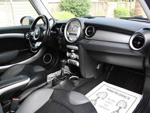 Used 2010 MINI Cooper S FWD image 18