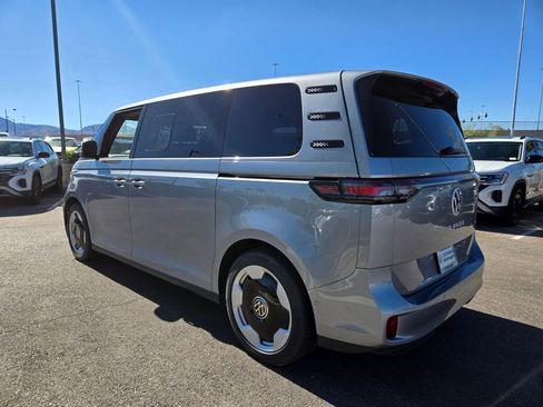 New 2025 Volkswagen ID. Buzz Pro S Plus RWD image 3