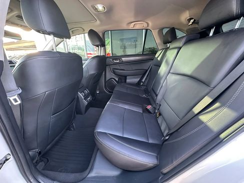 Used 2018 Subaru Outback 3.6R Limited AWD/4WD image 14