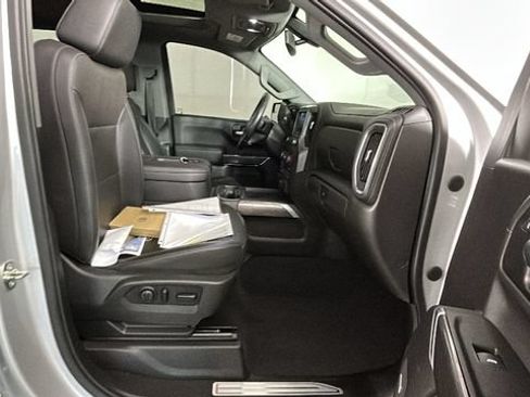 Used 2020 Chevrolet Silverado 1500 LTZ AWD/4WD image 30
