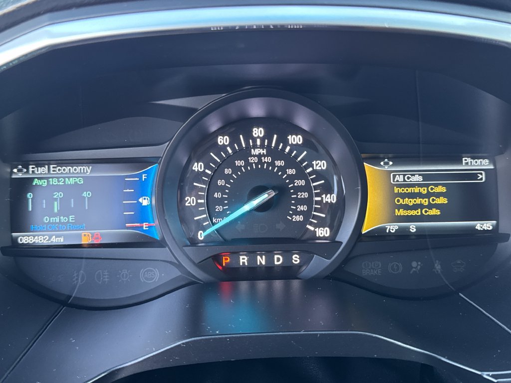 Used 2018 Ford Edge Titanium w/ Equipment Group 302A AWD/4WD image 25