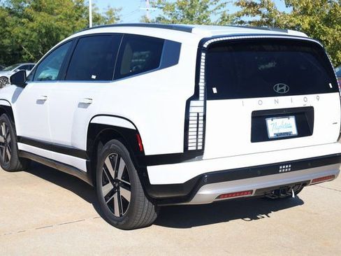 New 2026 Hyundai Ioniq 9 SEL image 6