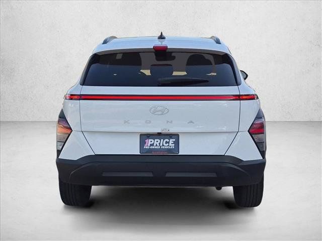 Used 2024 Hyundai Kona SEL FWD image 7