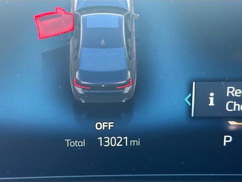 Used 2025 BMW 330i xDrive 330i xDrive image 41