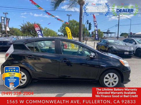 Used 2012 Toyota Prius C Two FWD image 10