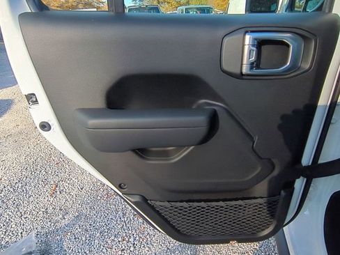 New 2026 Jeep Gladiator Willys image 29