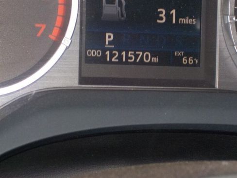 Used 2017 Toyota Tundra SR5 w/ TRD Off Road Package image 22