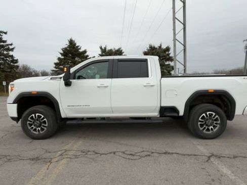 Used 2021 GMC Sierra 2500 SLE w/ SLE Value Package; image 6