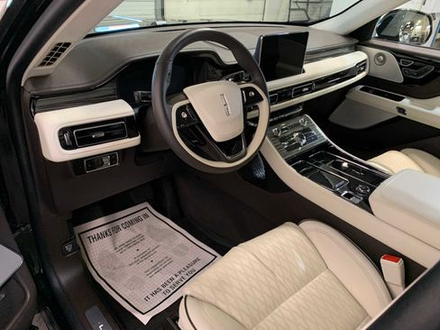 Used 2024 Lincoln Aviator Black Label w/ Jet Package image 9