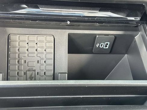 New 2026 Ford F250 Lariat w/ Black Appearance Package AWD/4WD image 22