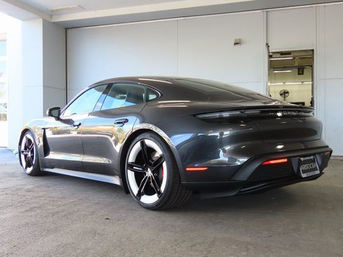 New 2025 Porsche Taycan 4S image 4