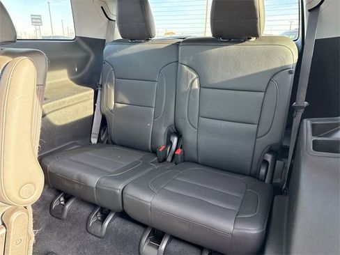 Used 2021 GMC Acadia SLT w/ Elevation Edition image 24