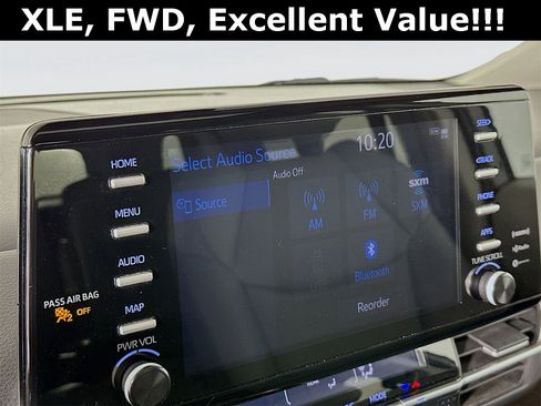 Used 2023 Toyota Sienna XLE image 15