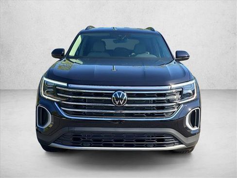 New 2026 Volkswagen Atlas SE FWD image 10
