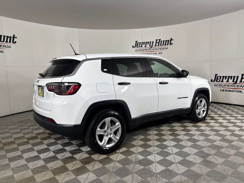Used 2023 Jeep Compass Sport AWD/4WD image 5