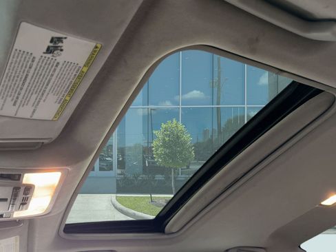 Used 2012 Toyota Camry XLE image 15