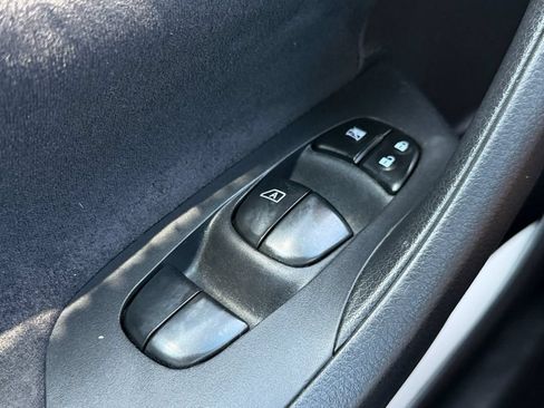 Used 2013 Nissan Altima 2.5 S FWD image 17