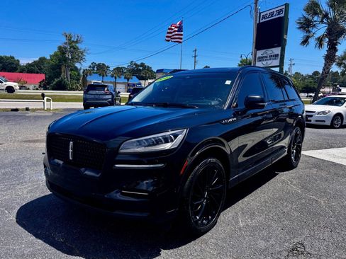 Used 2023 Lincoln Aviator Reserve w/ Equipment Group 201A AWD/4WD image 2