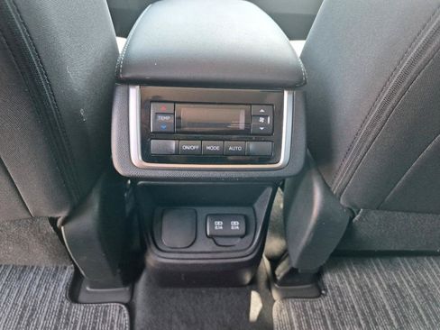 Used 2022 Subaru Ascent Premium w/ Convenience Package AWD/4WD image 14