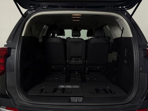 Used 2025 Kia Carnival FWD image 11