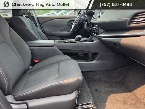 Used 2023 Nissan Rogue S FWD image 40