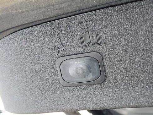 Used 2014 Ford Escape Titanium w/ Equipment Group 401A image 8