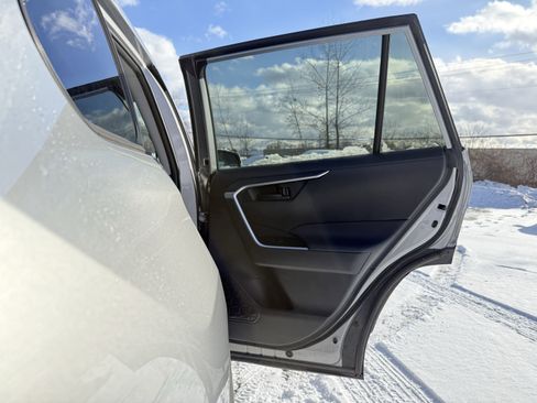 Used 2024 Toyota RAV4 LE image 29