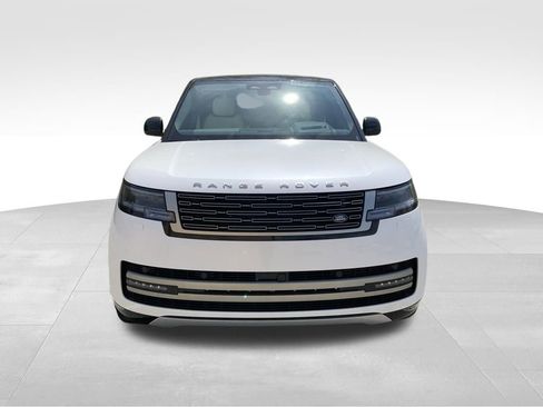 New 2025 Land Rover Range Rover SE image 2