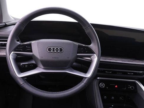 Certified 2025 Audi Q5 Premium w/ Convenience Package AWD/4WD image 20