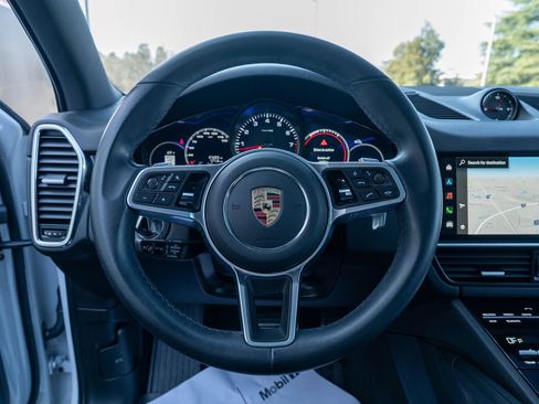 Certified 2023 Porsche Cayenne S image 24