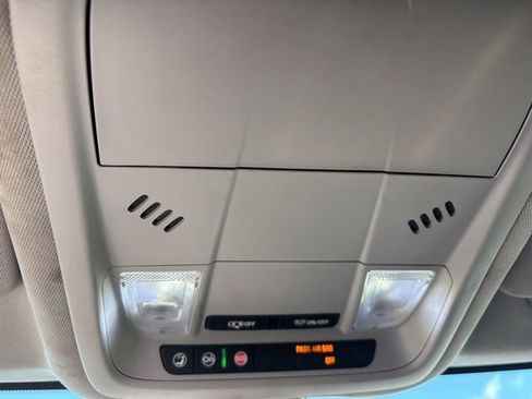 Used 2019 GMC Terrain SLT image 25