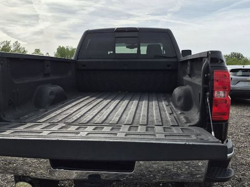 Used 2016 Chevrolet Silverado 2500 LTZ AWD/4WD image 5