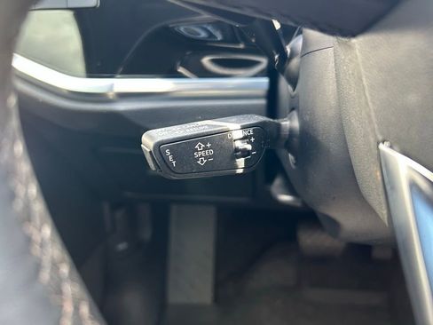 Used 2023 Audi Q3 2.0T Premium Plus w/ Premium Plus Package AWD/4WD image 23